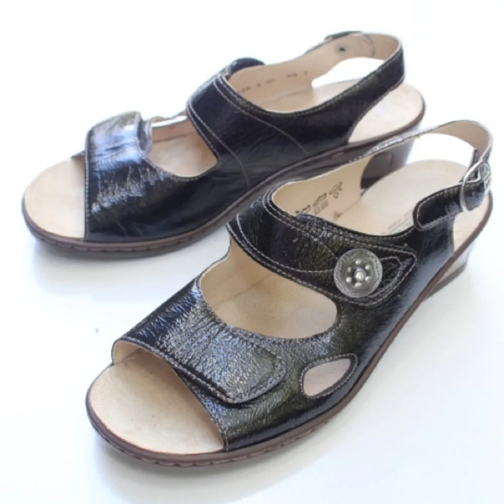 WaldLaufers sandals made